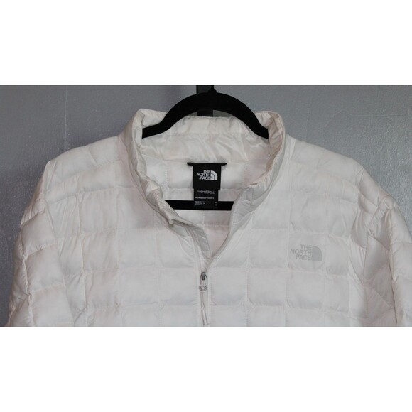 THE NORTH FACE Women's Plus Down Thermoball Eco Insulated Jacket White 3X NWT - Picture 5 of 11